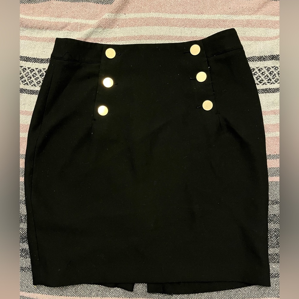 H&M pencil skirt with gold button accents